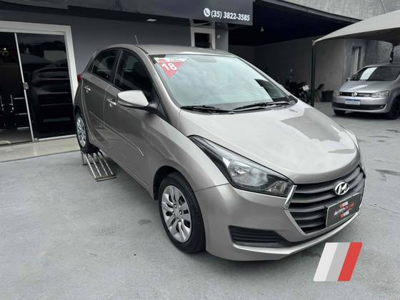 HYUNDAI HB20 1.0 COMFORT PLUS 12V FLEX 4P MANUAL